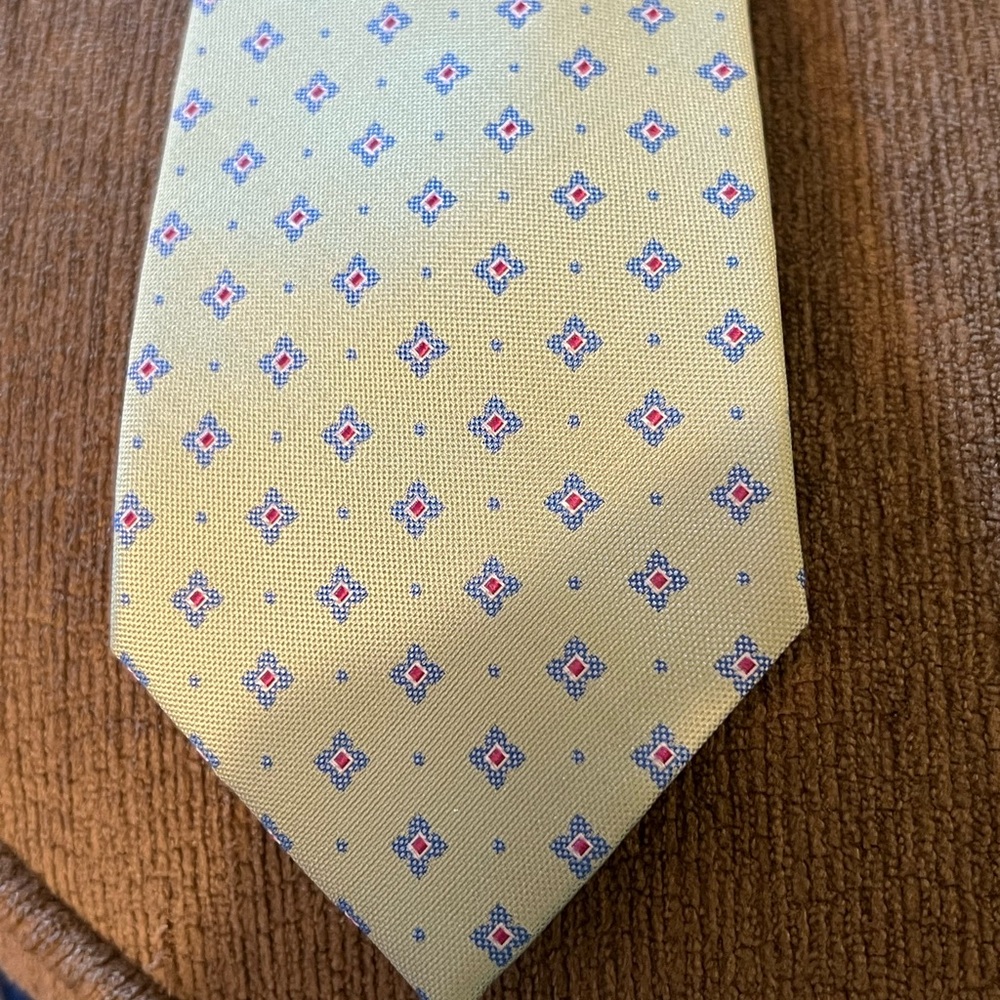 Cape Cod Neckwear Men’s Tie Silk Summer Tie Green Blue Red Diamonds. polka Dots